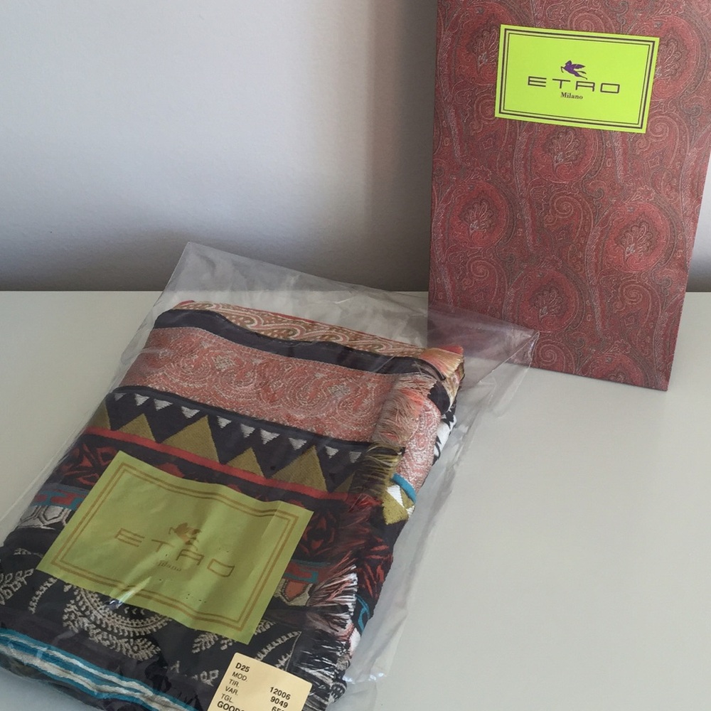 Etro Multicolor and Textured Scarf - Vibrant Patterned Wrap - Picture 4 of 5